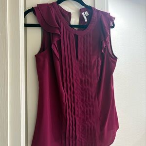 Elle Sleeveless Pleated Ruffle Front Top - Wine